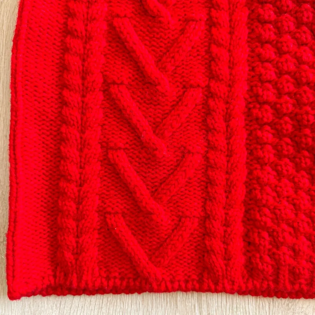 Bottega Veneta Red Cable Knit Shetland Wool Tweed Mini Skirt - Imagen 6