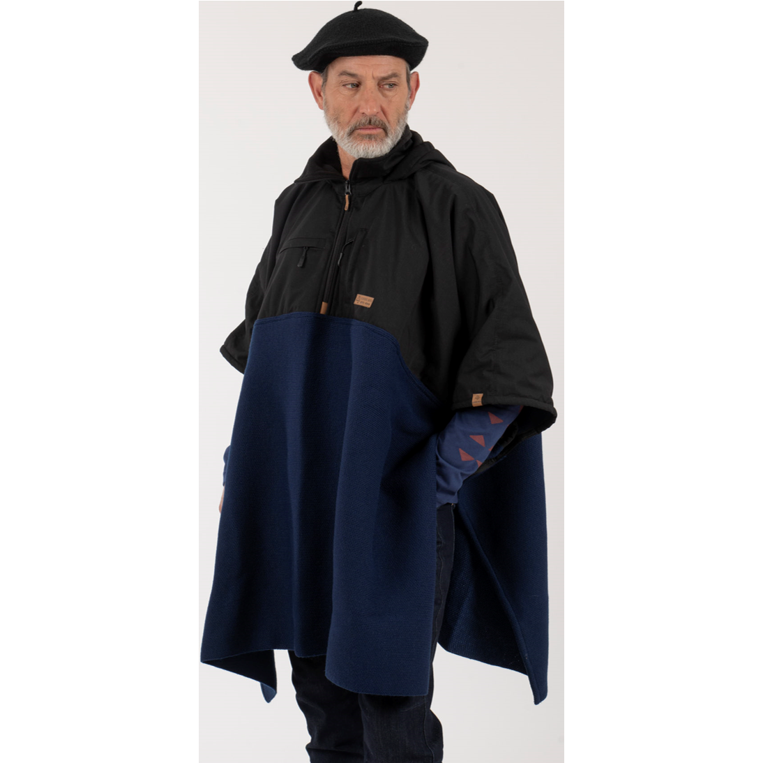 Poncho Taita Unisex Negro/Azul - Imagen 2