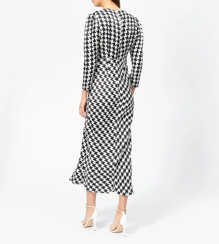 Rixo London Ziggy Houndstooth White Black Print V-Neck Satin Slit Leg Midi Dress - Imagen 6