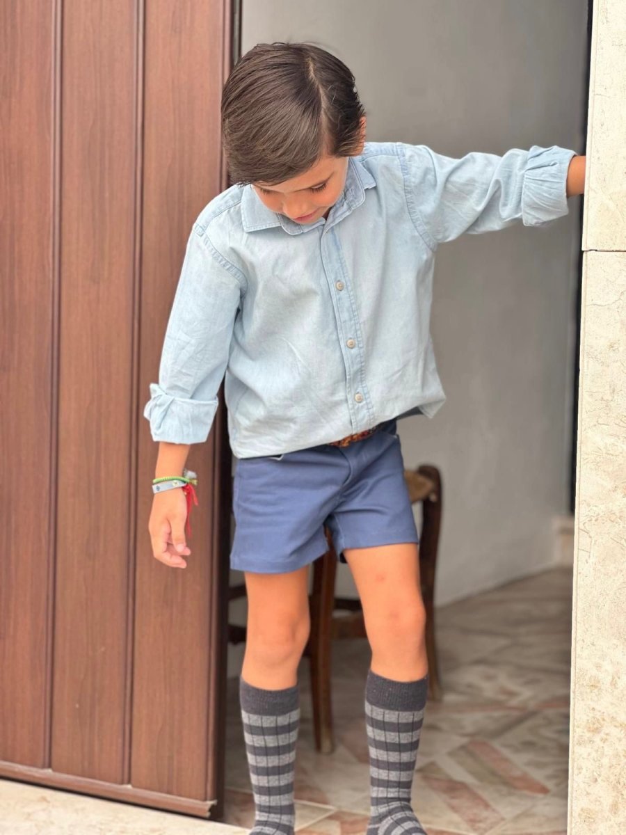 Pantalón corto azul de niño - Imagen 3