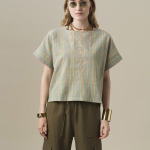 Blusa de cuadros verdes con bordado