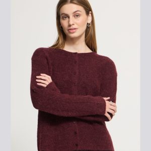 Chaqueta burdeos de punto fino