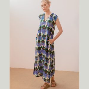 Vestido largo estampado plumas