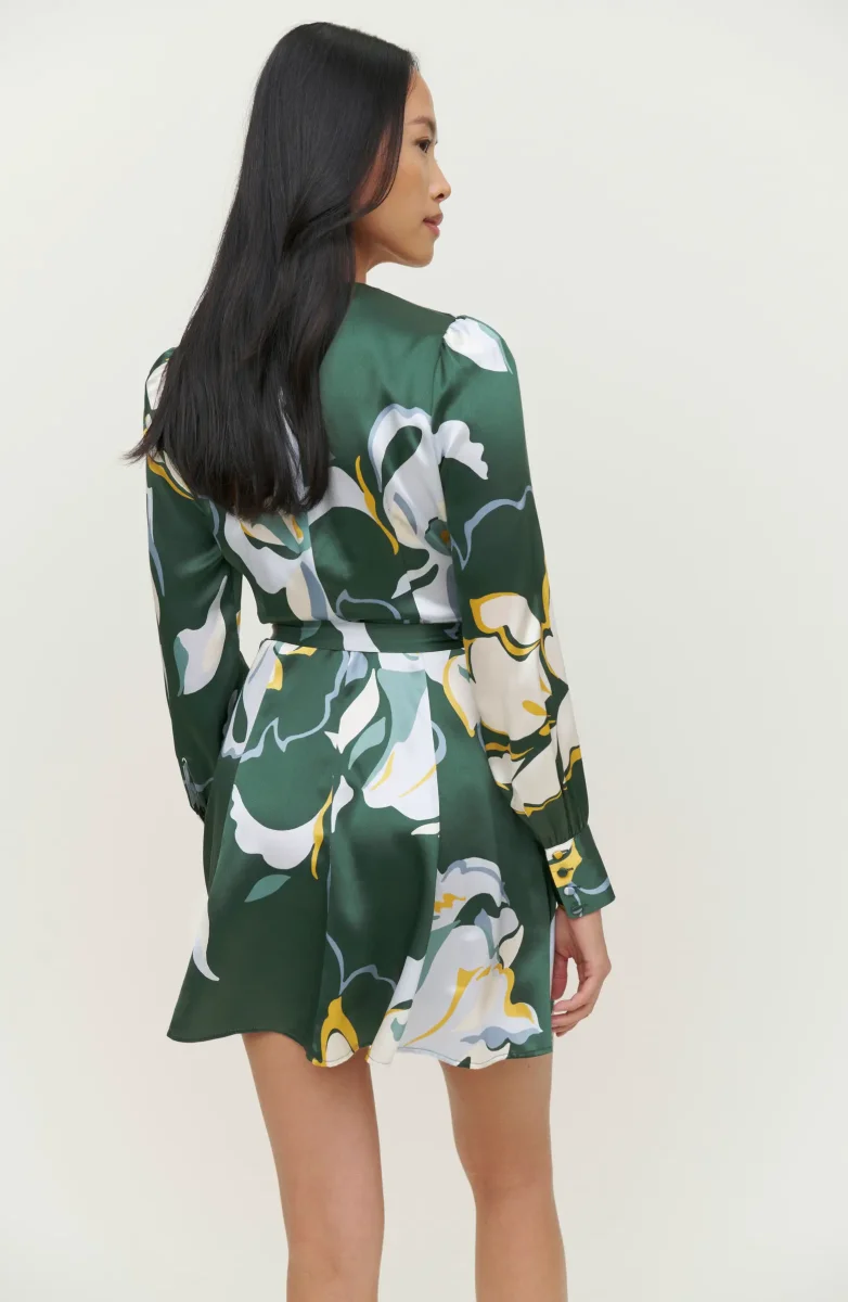 Reformation Floral Green Chrisley Silk Wrap Dress - Imagen 4