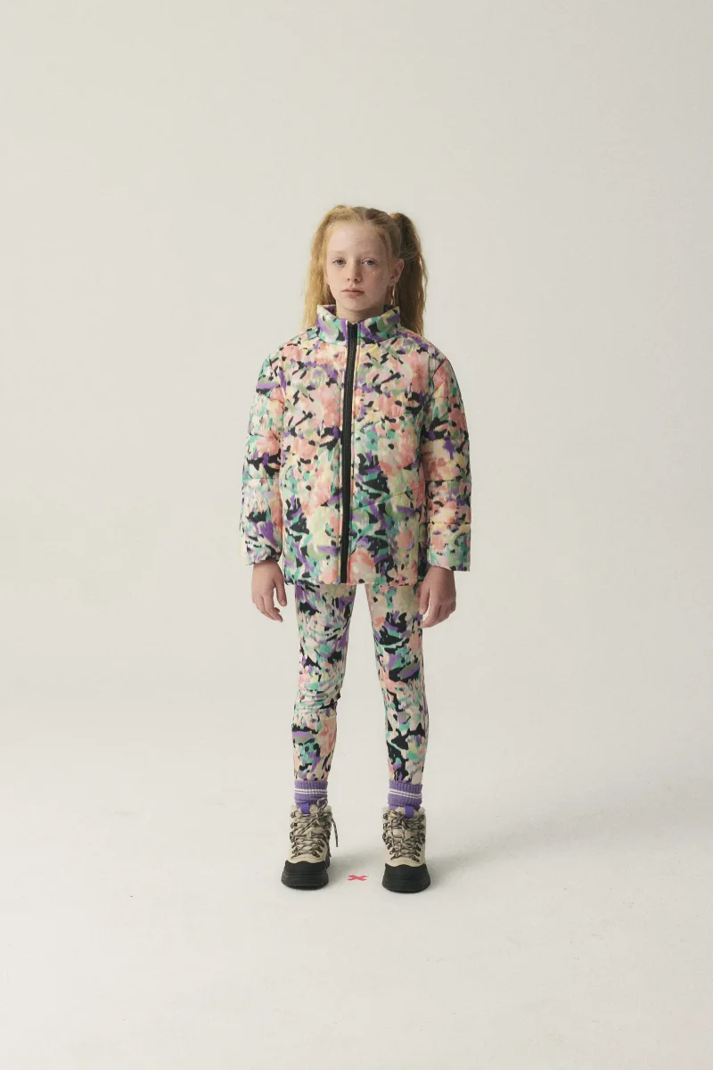 Abrigo unisex plumífero corto con estampado fantasía - Imagen 2