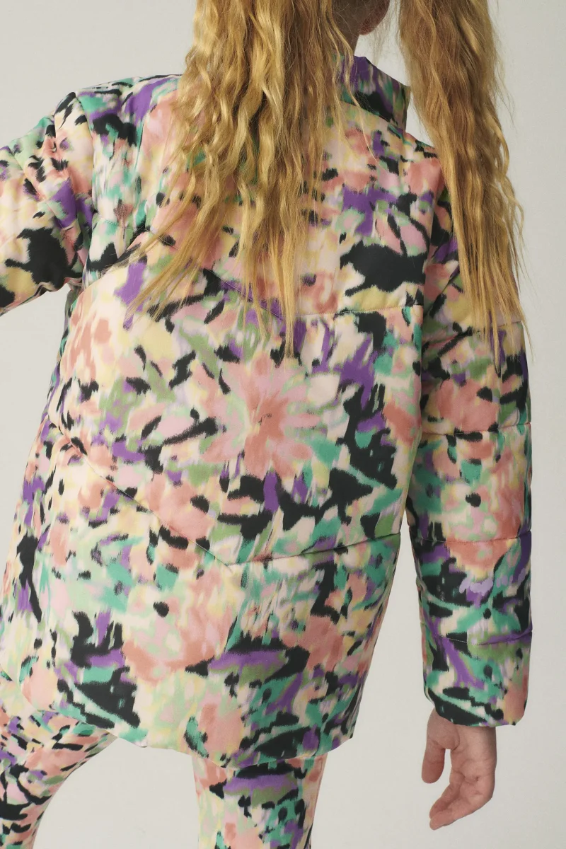 Abrigo unisex plumífero corto con estampado fantasía - Imagen 4