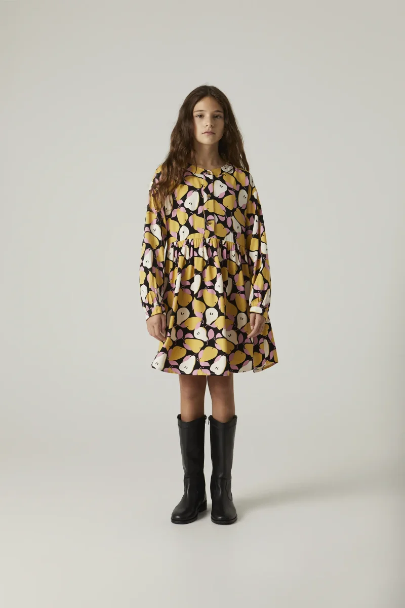 Vestido corto camisero de niña con estampado de peras