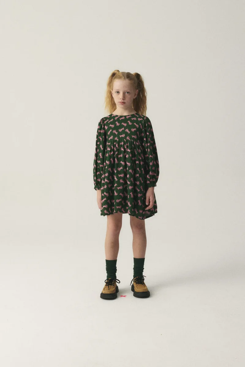 Vestido corto de niña con estampado de conejos - Imagen 6