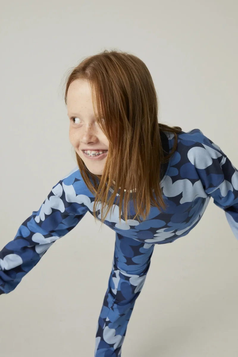 Sudadera unisex de felpa con estampado abstracto azul - Imagen 4
