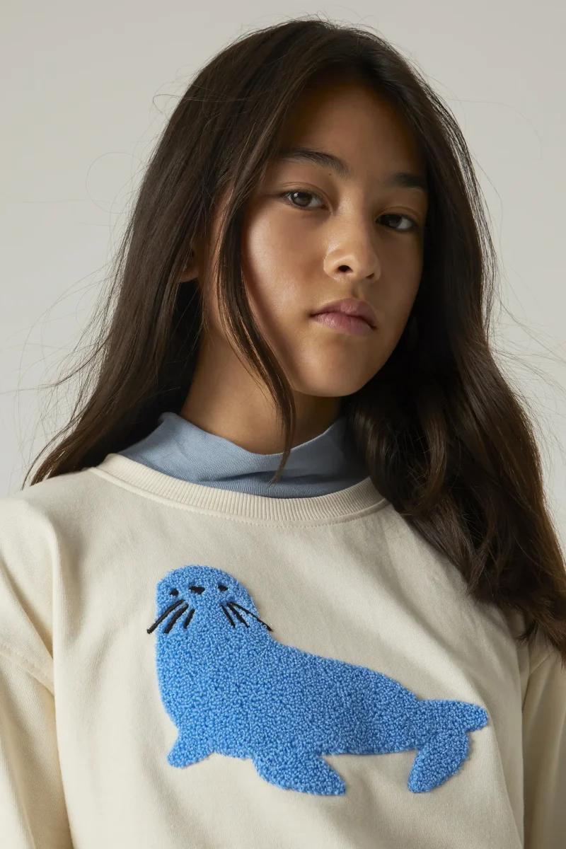 Sudadera unisex de felpa con gráfica de foca - Imagen 5