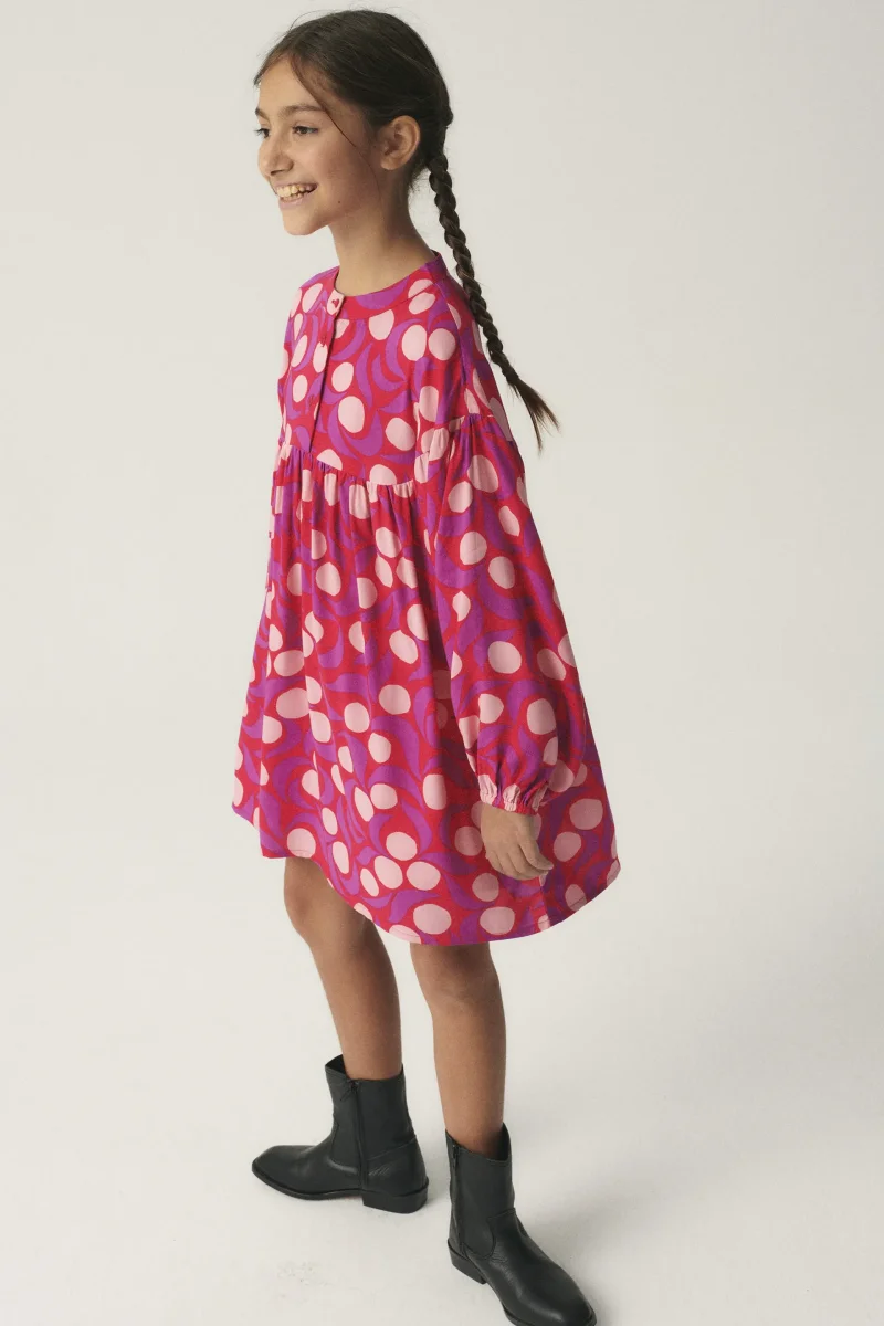 Vestido corto camisero de niña con estampado fantasía rosa - Imagen 5