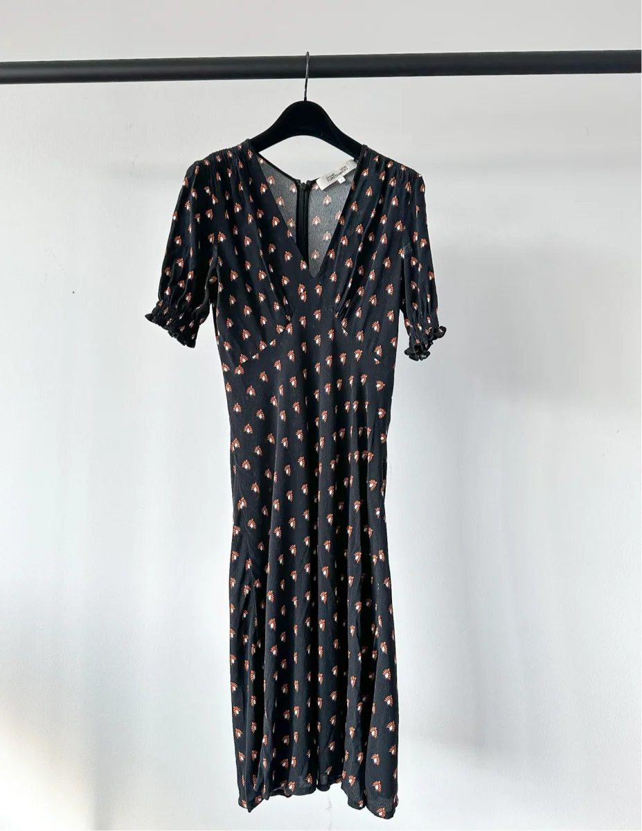Diane Von Fursternberg Black V-Neck Crepe Printed Dress - Imagen 9