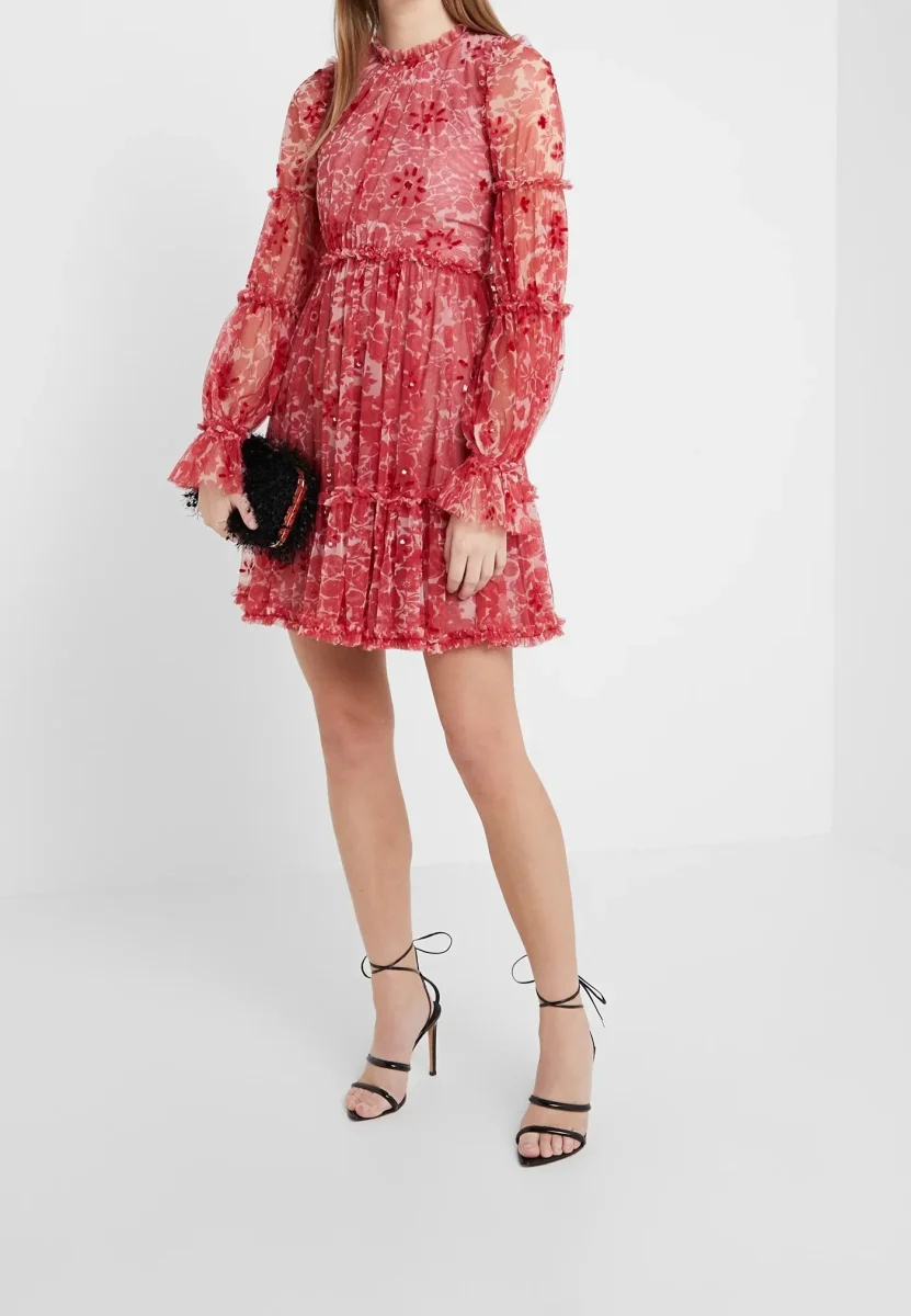 Needle & Thread Red Anya Cherry Flora Long Sleeve Dress - Imagen 3