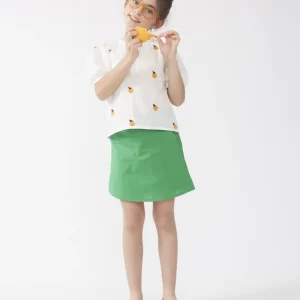 Camisa de niña con pomelos bordados
