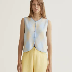 Top de punto con rombos azul