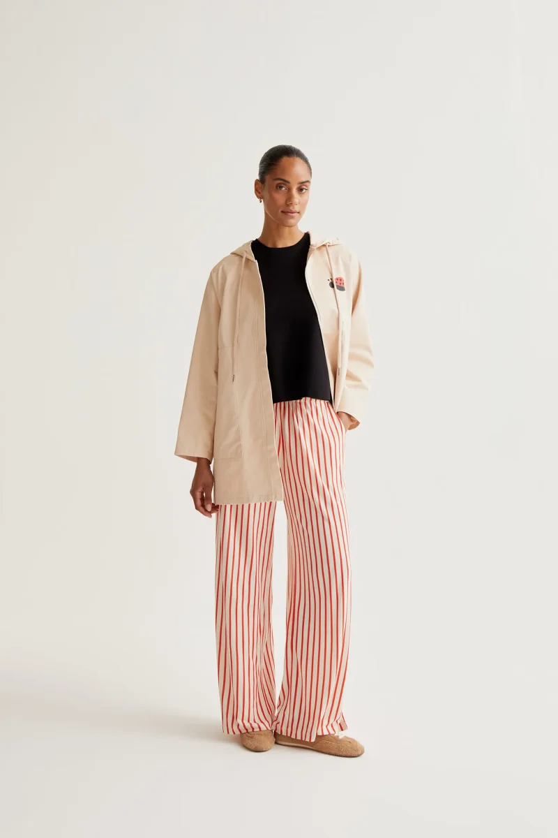 Gabardina con print de Mariquita - Imagen 6