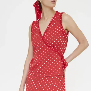 Top con estampado mini dots rojo