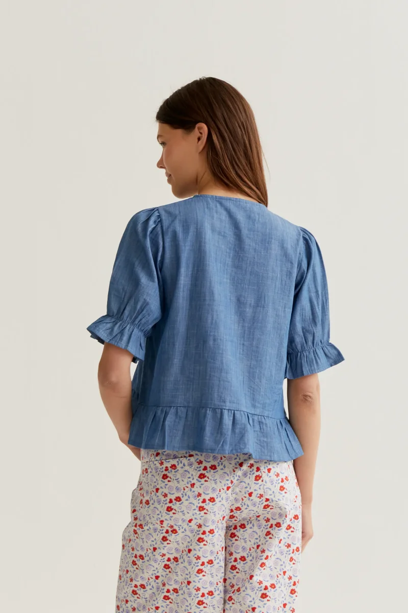 Camisa 100% algodón chambray azul claro. - Imagen 4