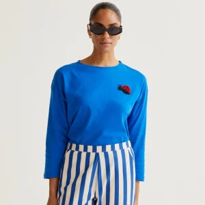 Camiseta azul con bordado Coccinellidae