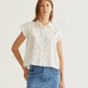Camisa 100% algodón blanco con bordado floral