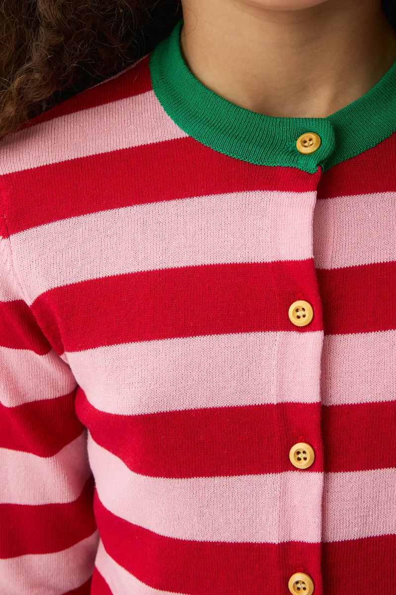 Cárdigan de niña estampado con rayas rosa y rojo - Imagen 4