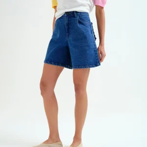 Shorts vaquero azul con detalle de ondas