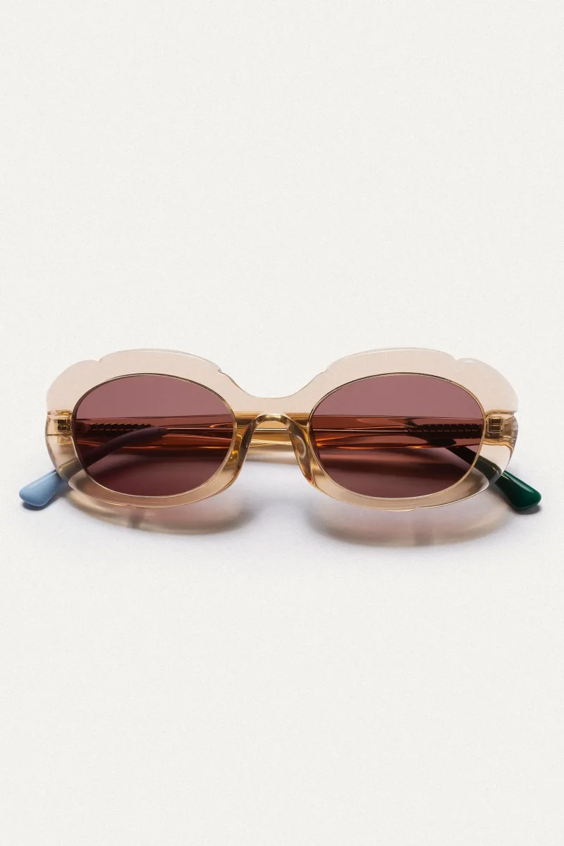 Gafas de sol ambar con punta patillas multicolor verde y azul claro - Imagen 2