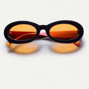 Gafas azul marino con punta patillas multicolor rosa y amarillo