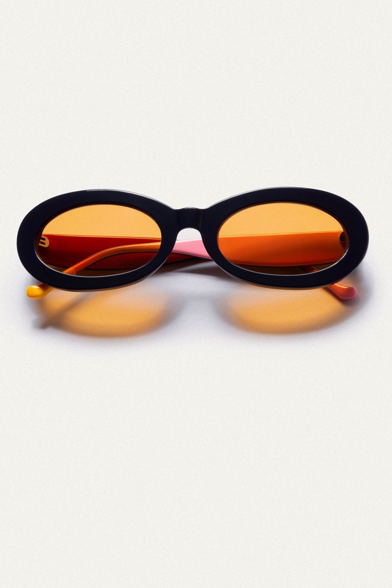 Gafas azul marino con punta patillas multicolor rosa y amarillo - Imagen 2