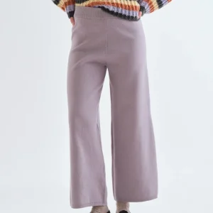 Pantalón básico de punto gris