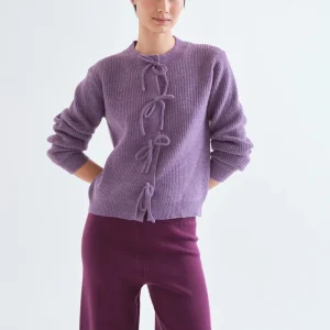 Cárdigan punto con lazos morado