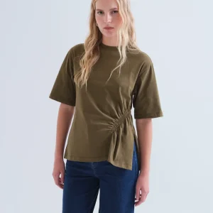 Camiseta básica 100% algodón verde oliva