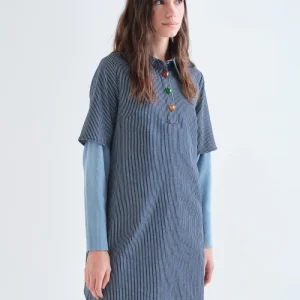 Vestido corto vaquero con rayas azul y blanco