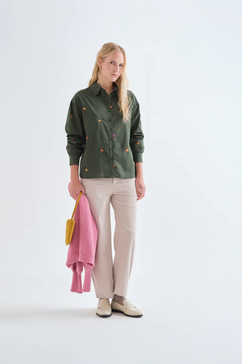 Camisa 100% algodón con bordados de vegetales - Imagen 5