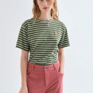 Camiseta 100% algodón con estampado de rayas verde oliva