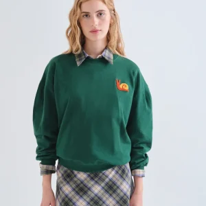 Sudadera 100% algodón verde con parche de caracol