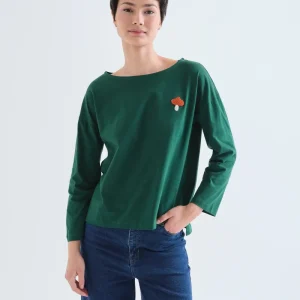 Camiseta 100% algodón verde con parche de hongo