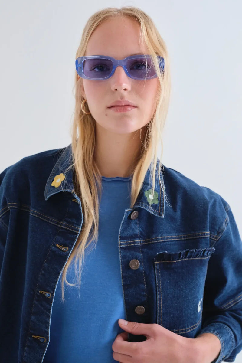 Chaqueta vaquera azul marino con bordado Euphonia - Imagen 6