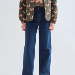 Pantalón vaquero azul marino con bolsillos de corazones