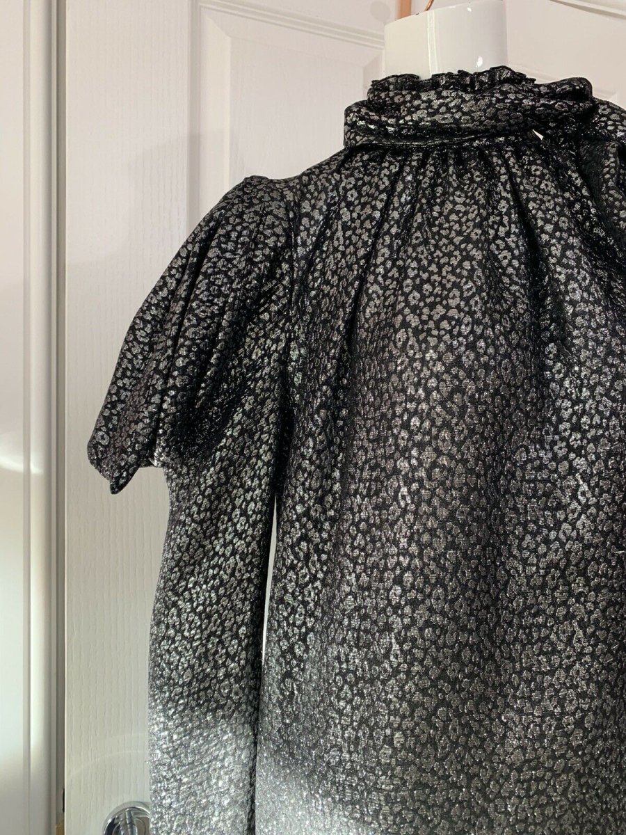 REDEMPTION Metallic Jacquard High Neck One Shoulder Dress - Imagen 3