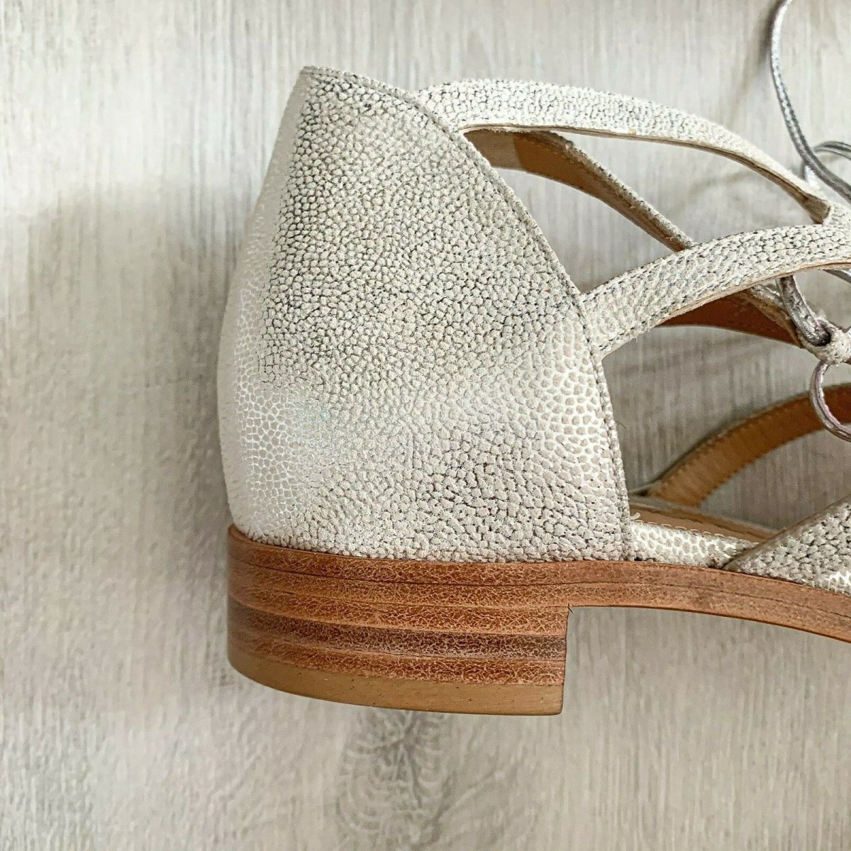RACINE CARRÉE Silver Cut Out Lace Strappy Sandals Flats - Imagen 4