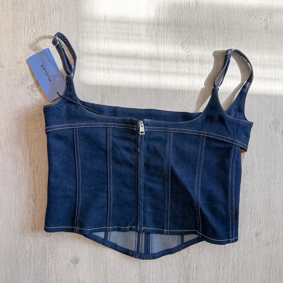 MUGLER Denim Cut-Out Detail Square Neck Corset Top - Imagen 4