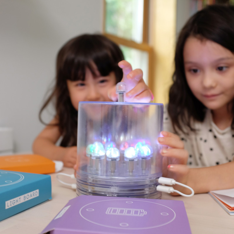 Lámpara Solar Armable Build Your Own LUCI - Imagen 4