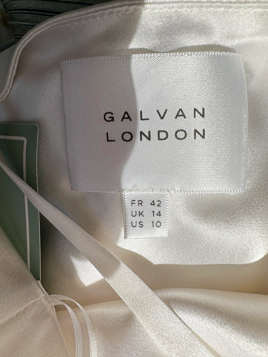 Galvan Bridal Ibiza White Satin One Shoulder Wedding Dress - Imagen 9