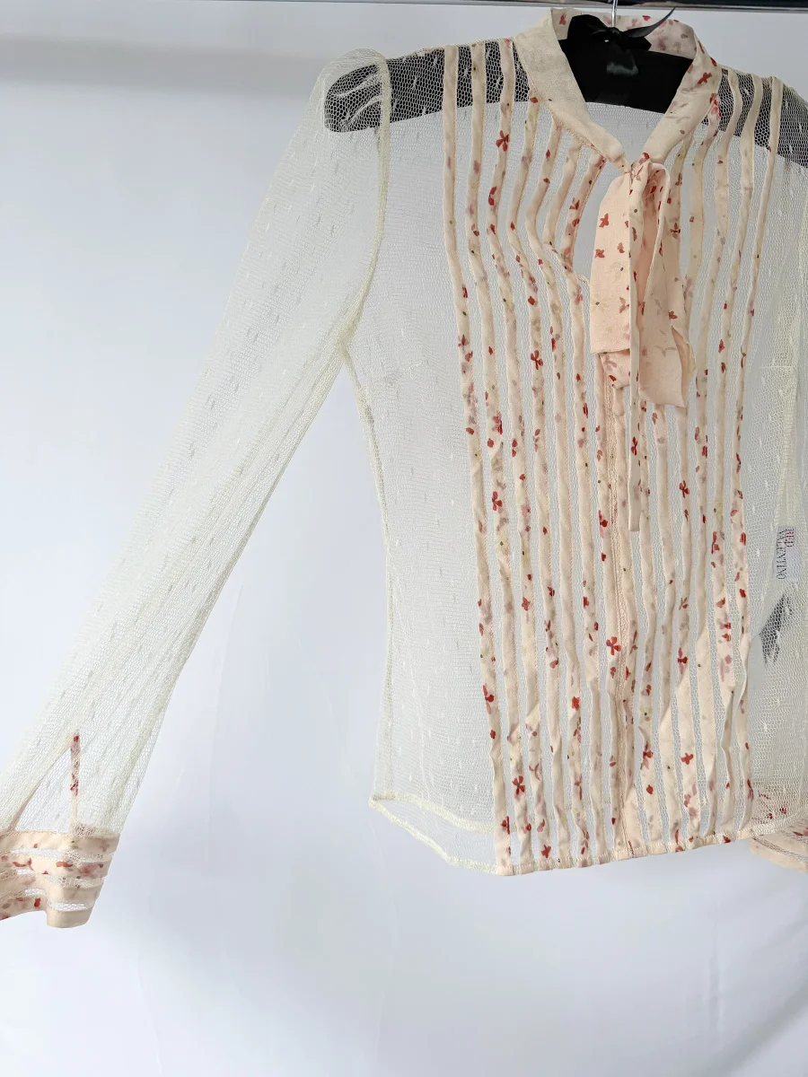 Red Valentino Bow Tie Sheer Floral Detail Blouse - Imagen 5