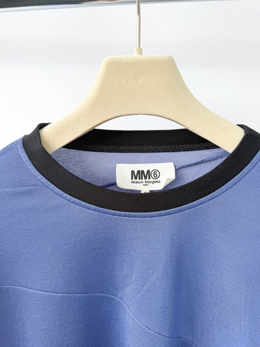 MM6 Maison Margiela Blue Deconstructed Cut-Out Crew Neck T-Shirt - Imagen 4