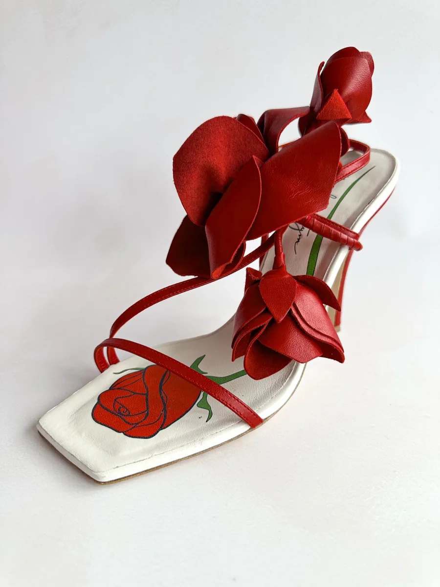 Magda Butrym Red Flower Leather Detail Sandal High Heels - Imagen 4