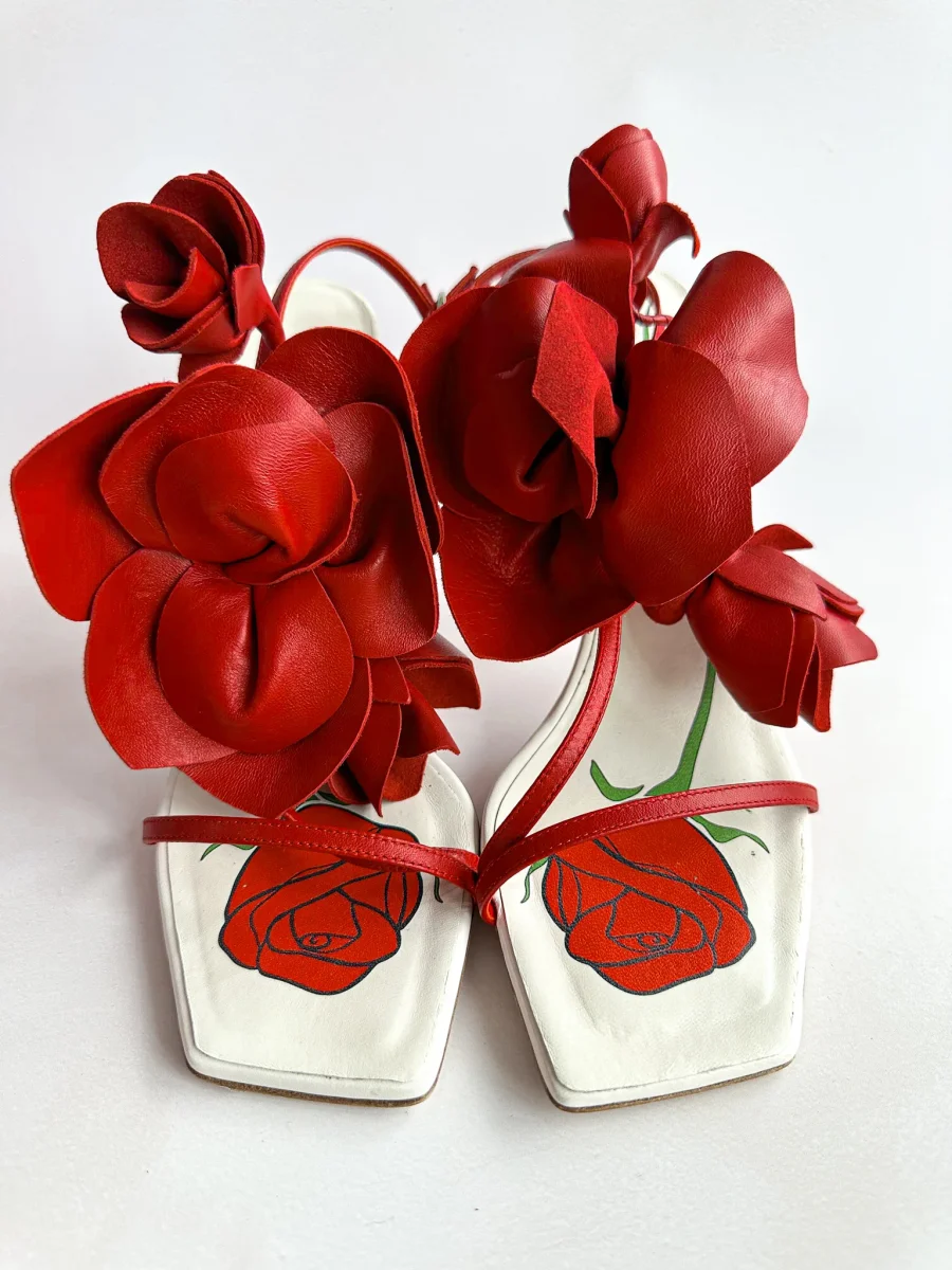 Magda Butrym Red Flower Leather Detail Sandal High Heels - Imagen 6