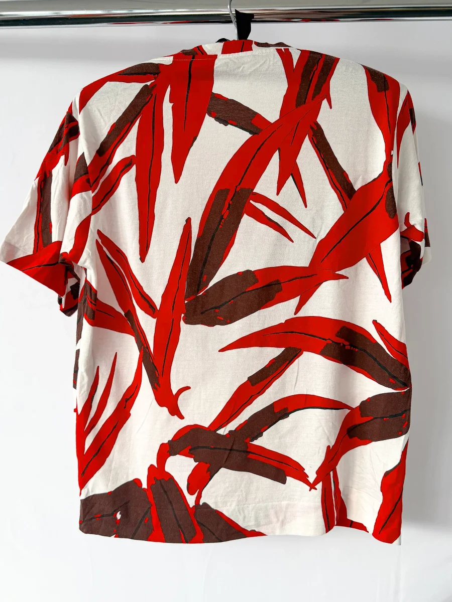Marni Leaf Print Red White Sequin Detail T-Shirt - Imagen 4