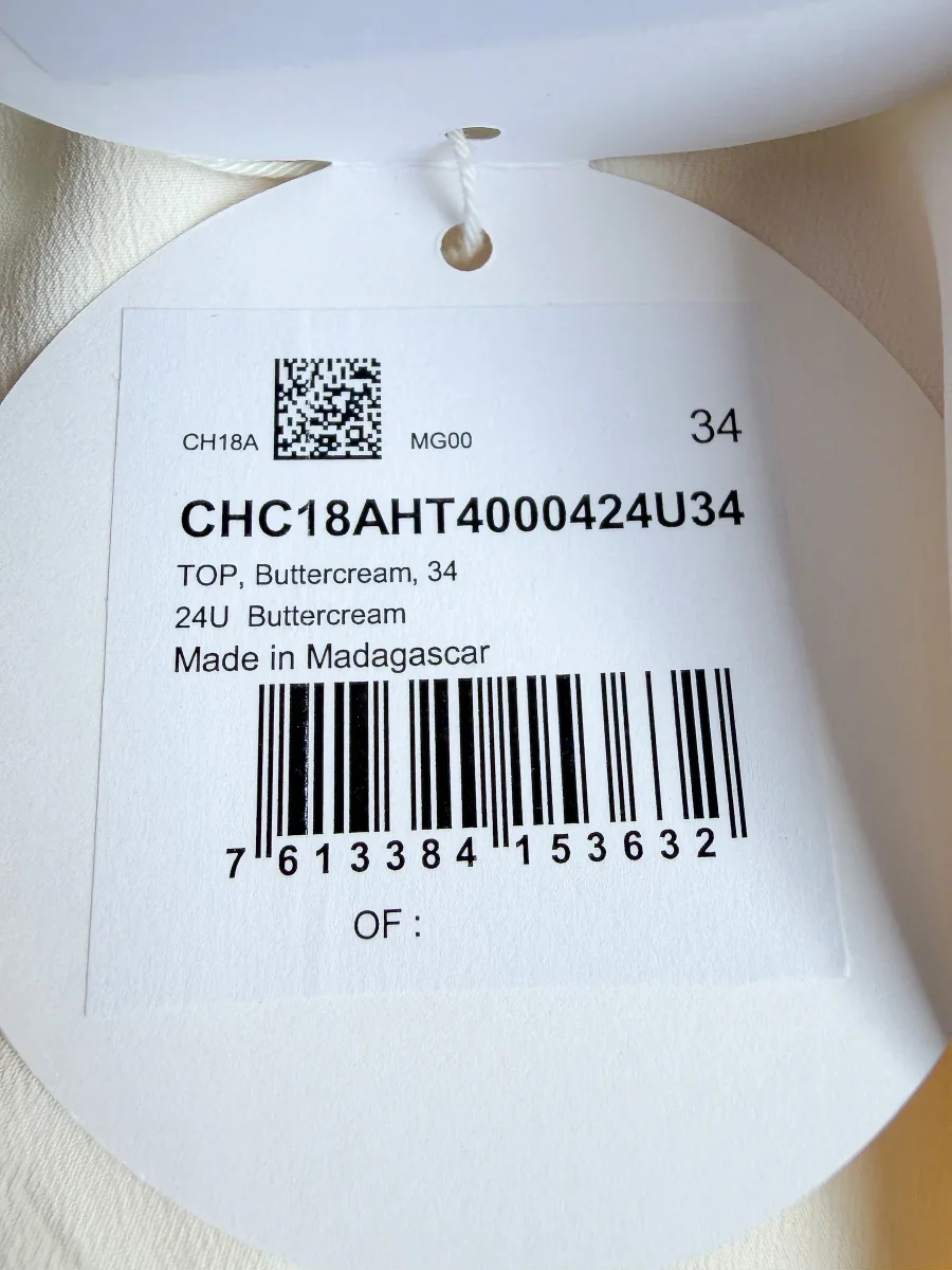 Chloe Buttercream V-Neck Sleeveless Blouse - Imagen 5